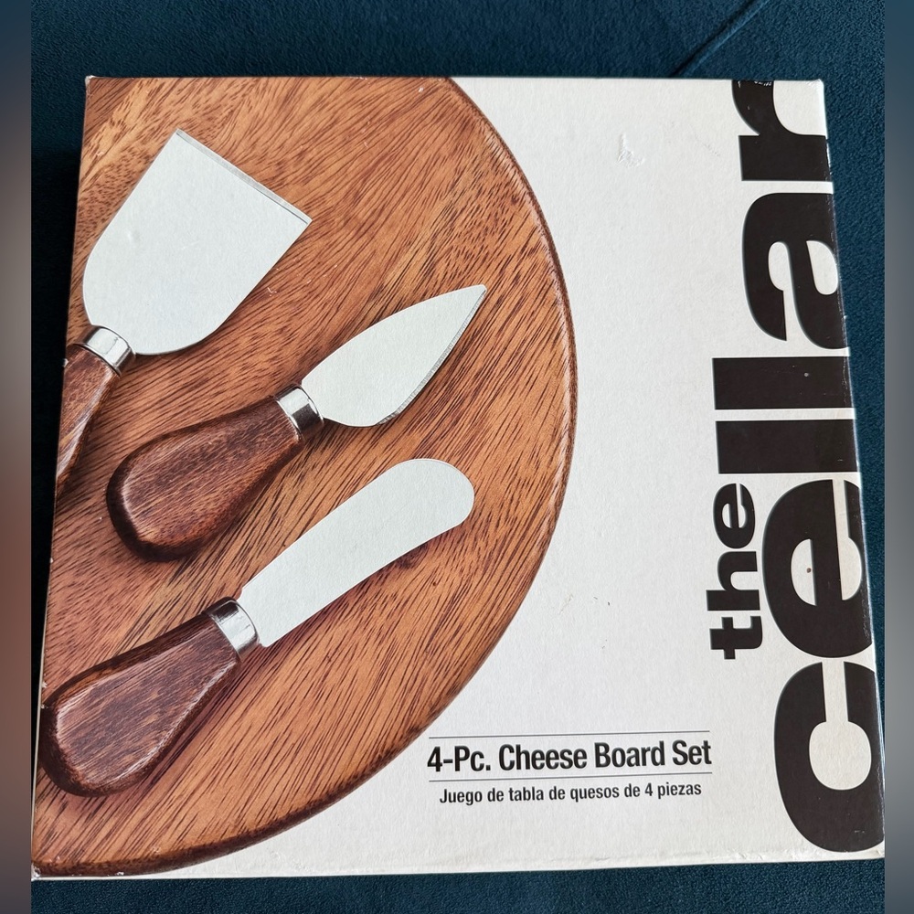 NIB The Cellar 4-Piece Cheese Board Set